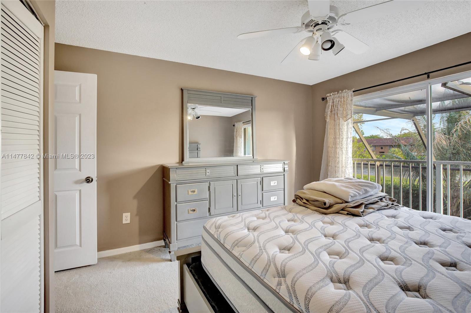 DORAL COVE - Residential