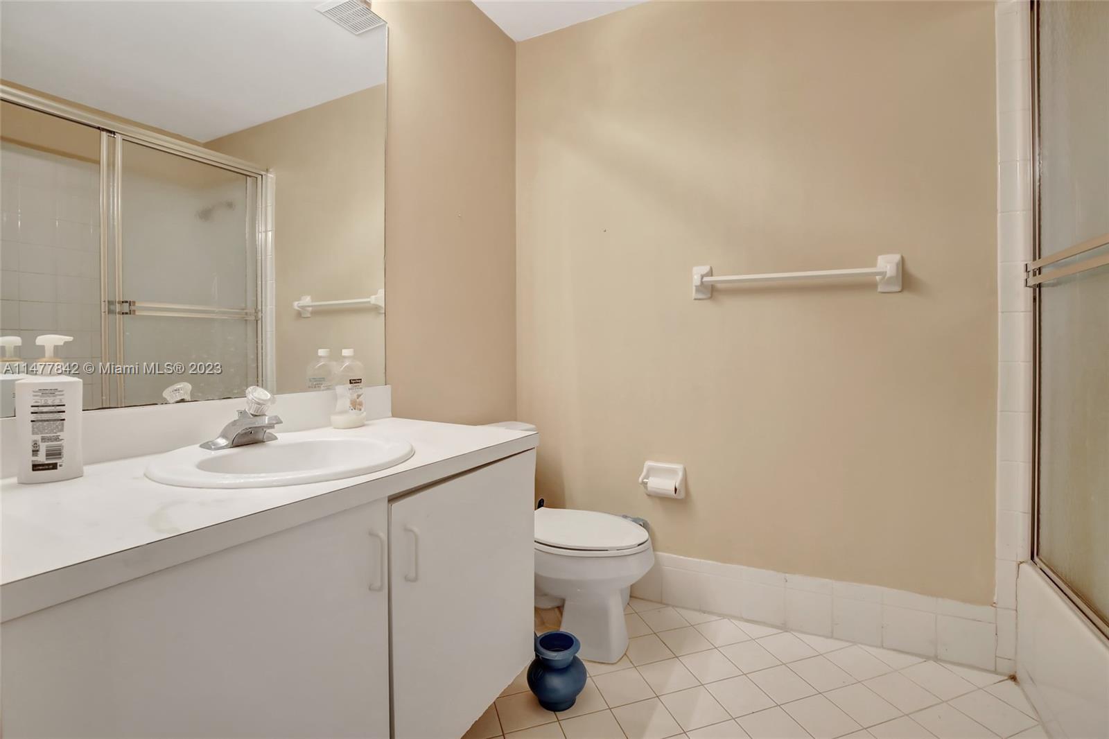 DORAL COVE - Residential