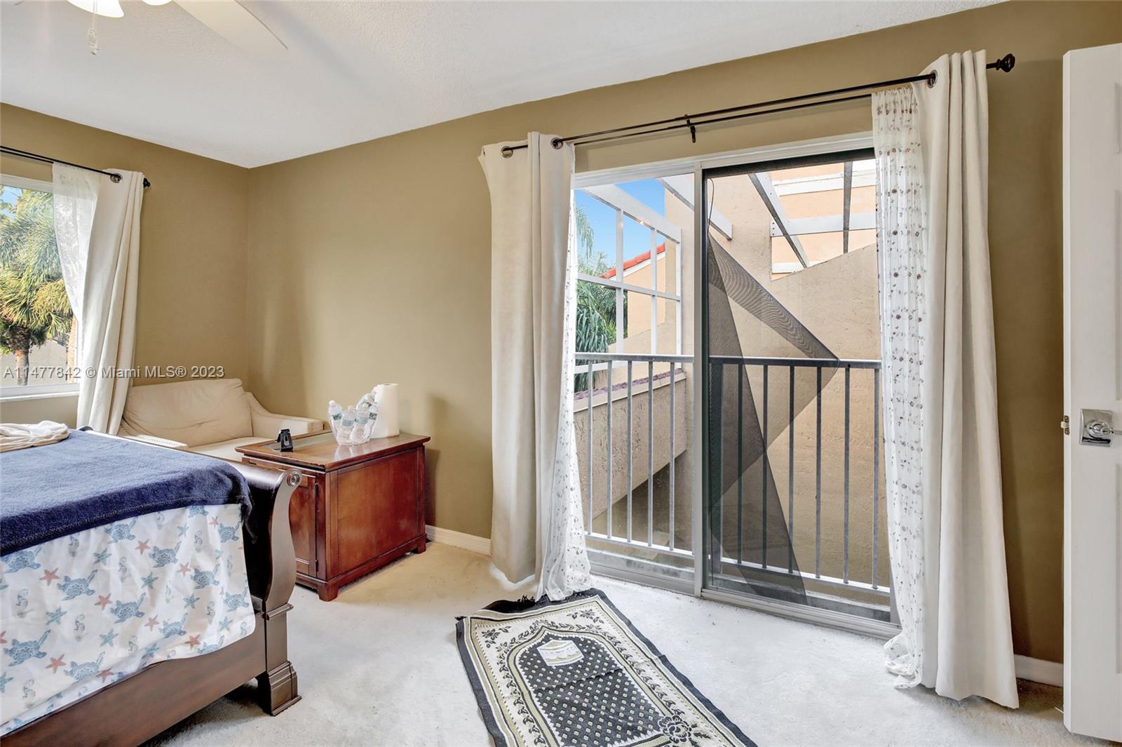 DORAL COVE - Residential