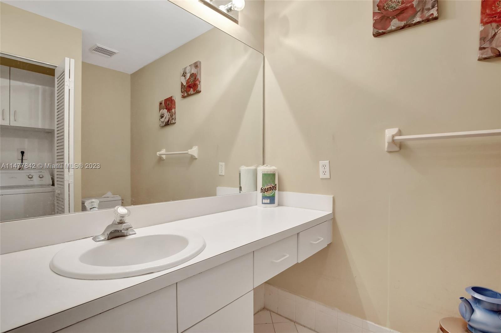 DORAL COVE - Residential
