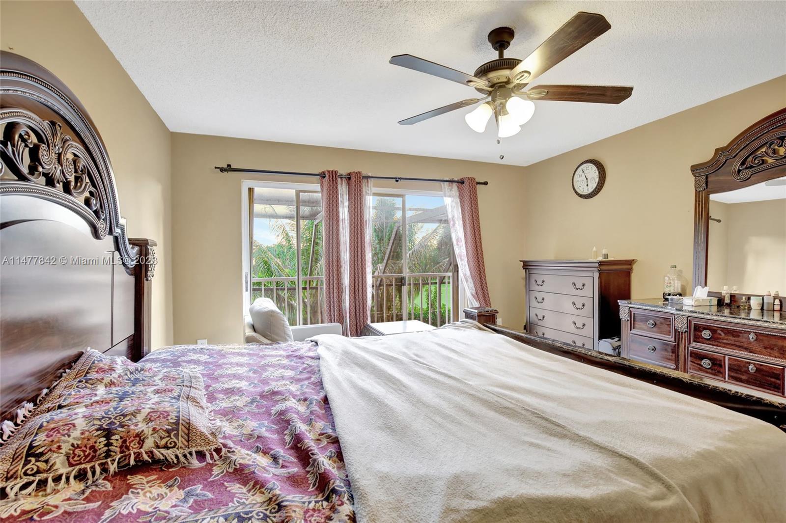 DORAL COVE - Residential