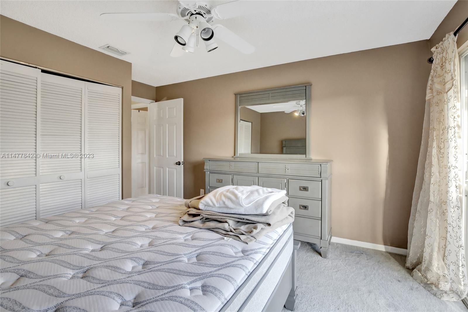 DORAL COVE - Residential