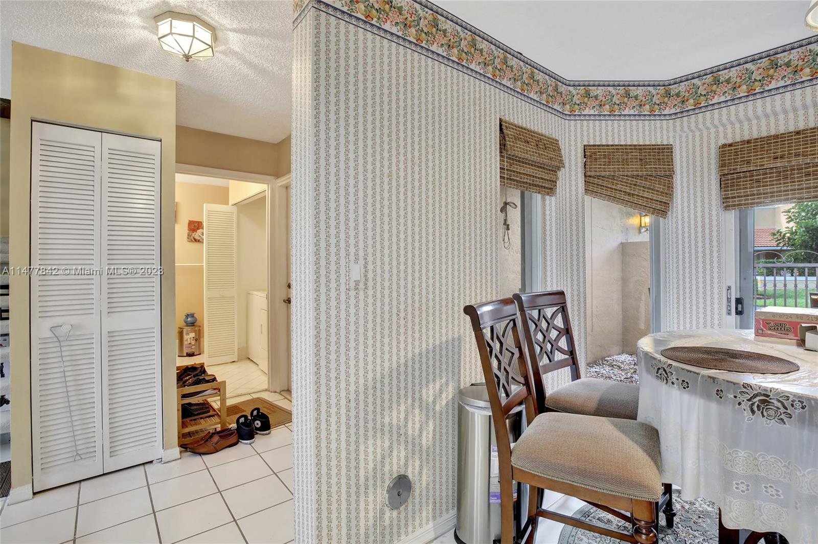 DORAL COVE - Residential