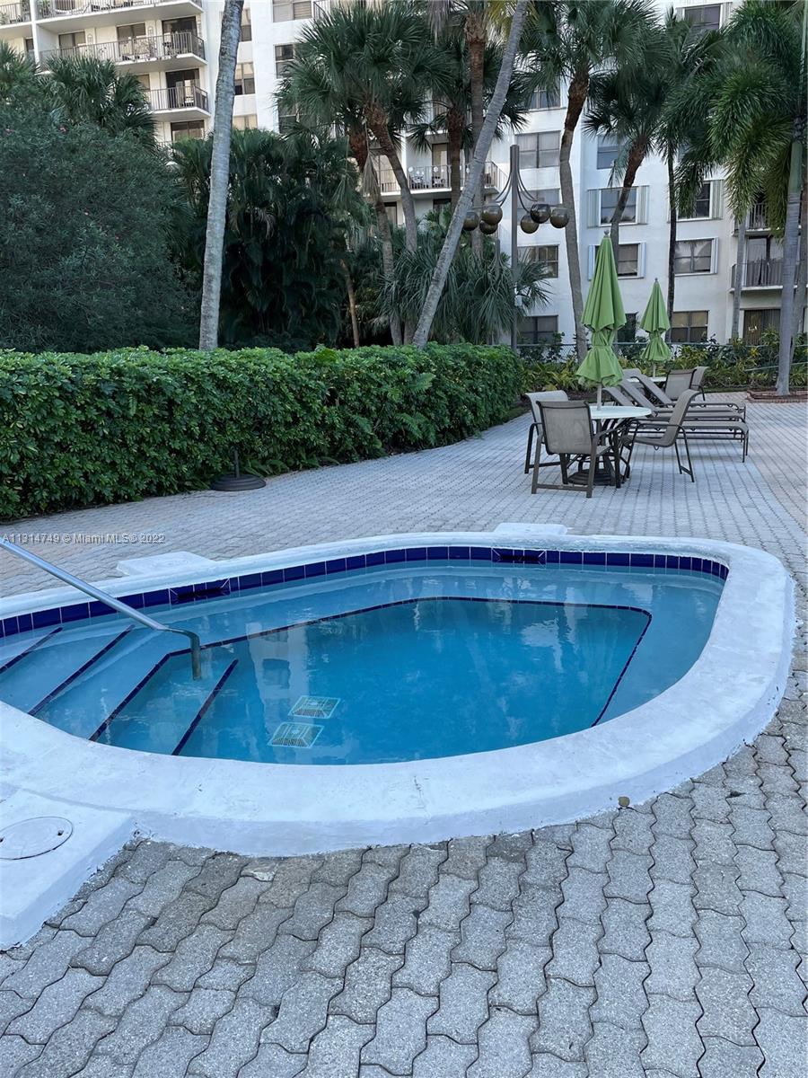 TOWER AT BISCAYNE COVE CO - Residential Lease