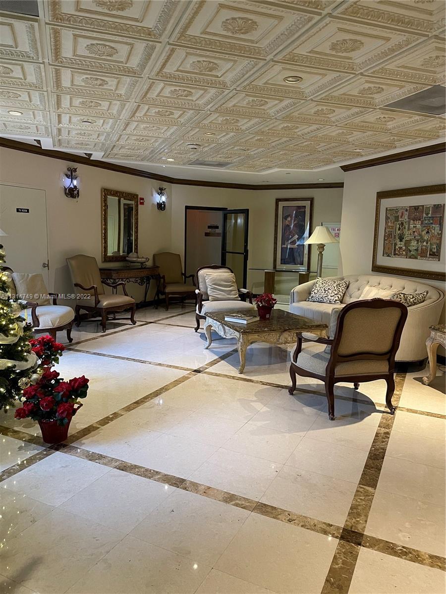 TOWER AT BISCAYNE COVE CO - Residential Lease