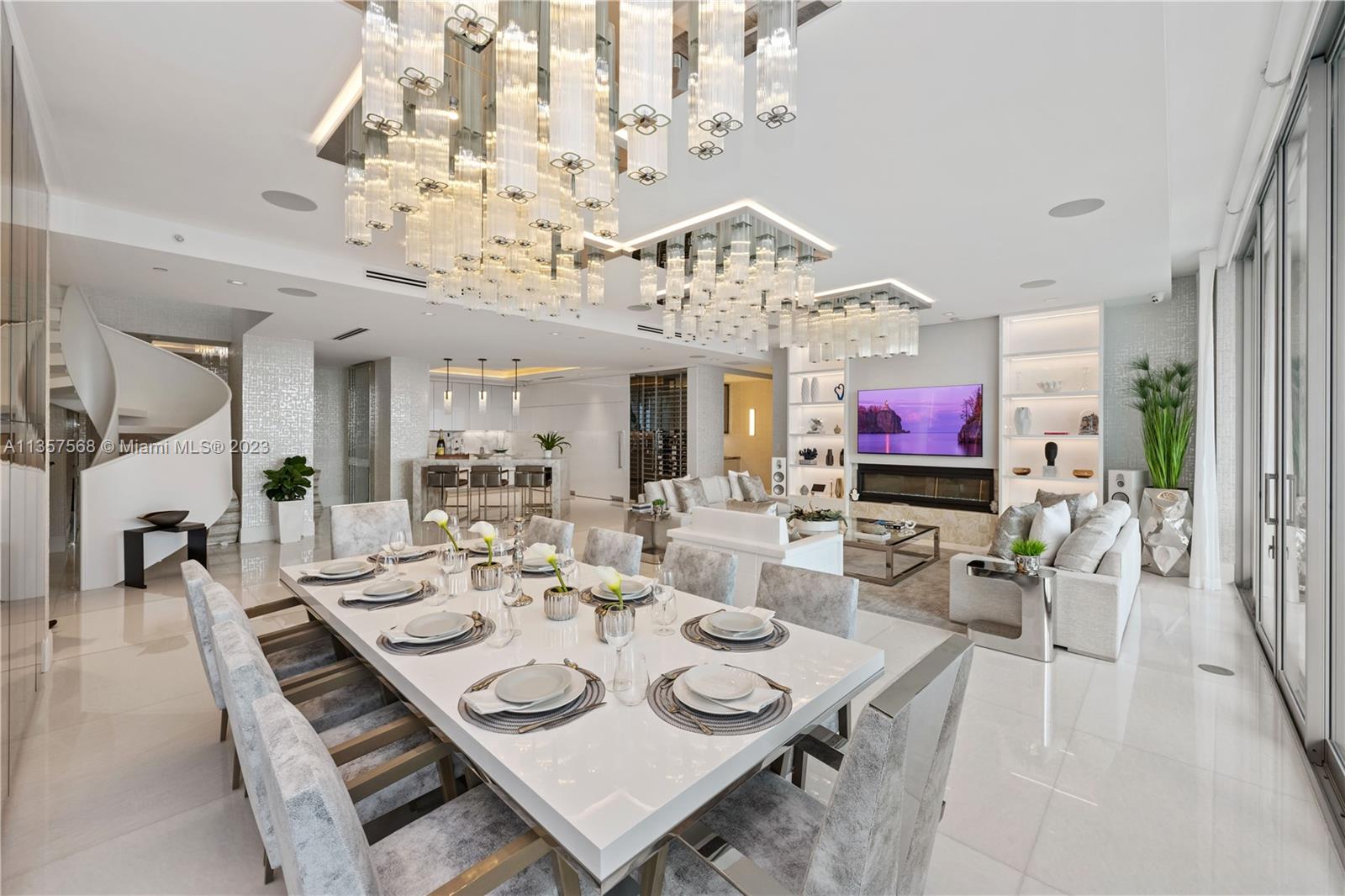 PARQUE TOWERS CONDO - Residential