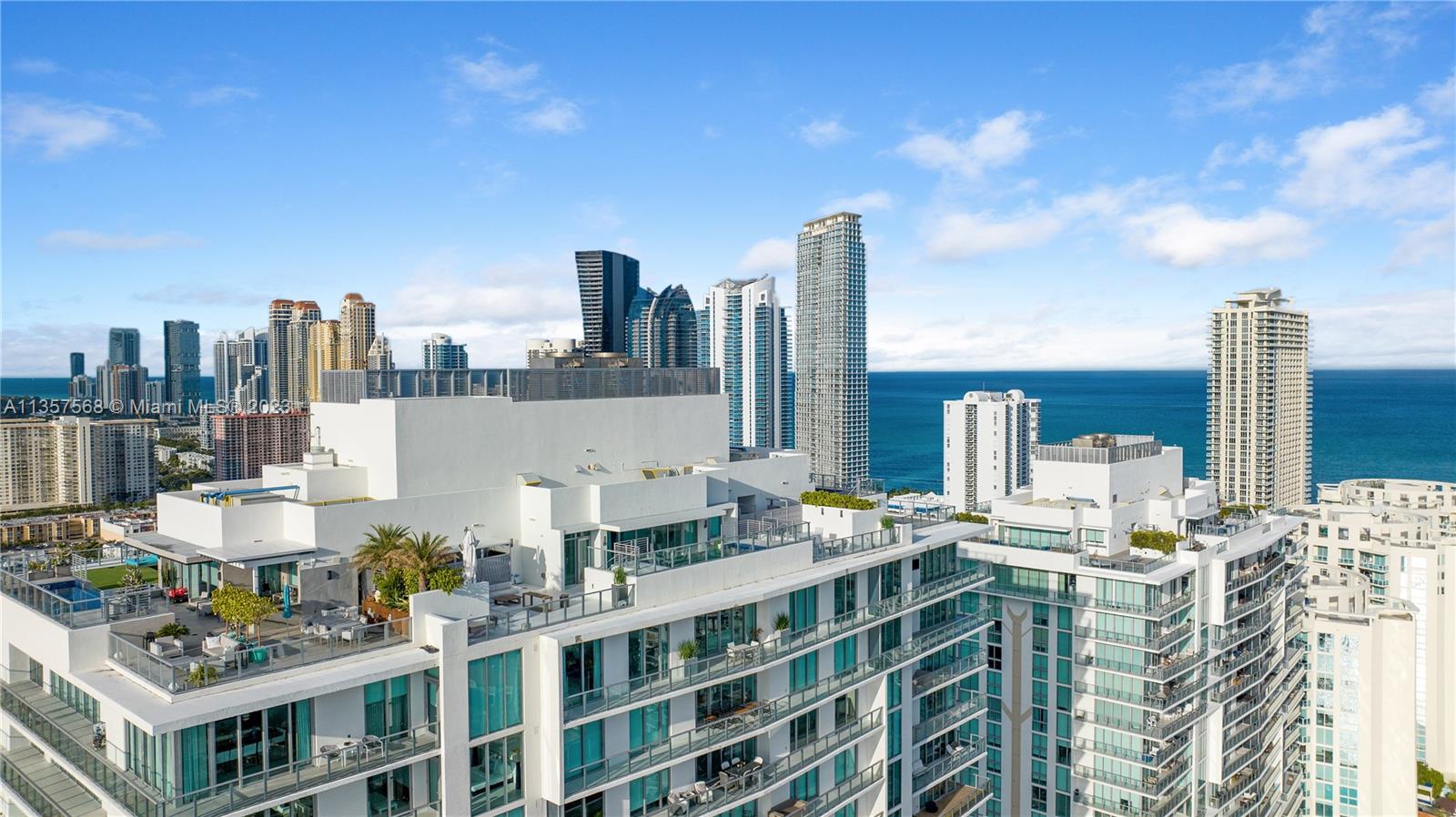 PARQUE TOWERS CONDO - Residential