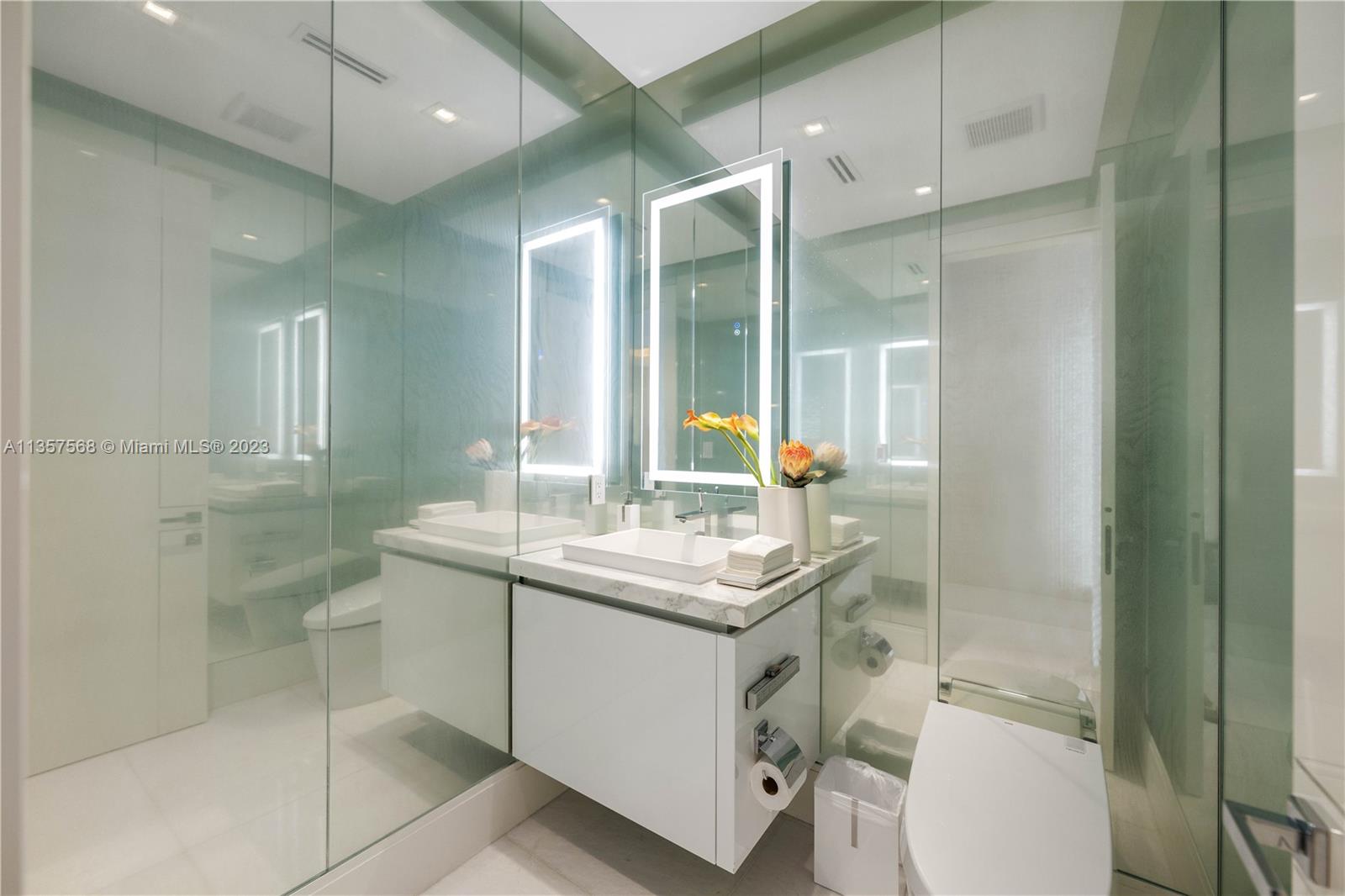 PARQUE TOWERS CONDO - Residential
