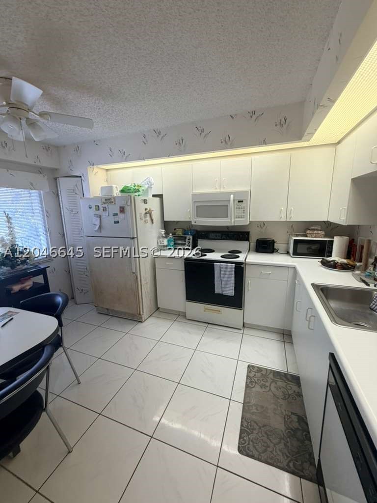 PLYMOUTH AT CENTURY VILLA - Residential