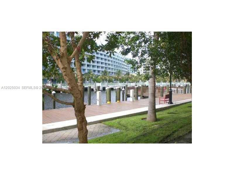 ALAQUA CONDO - Residential Lease