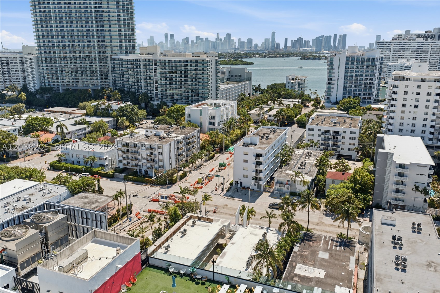 FONTANA CONDO - Residential