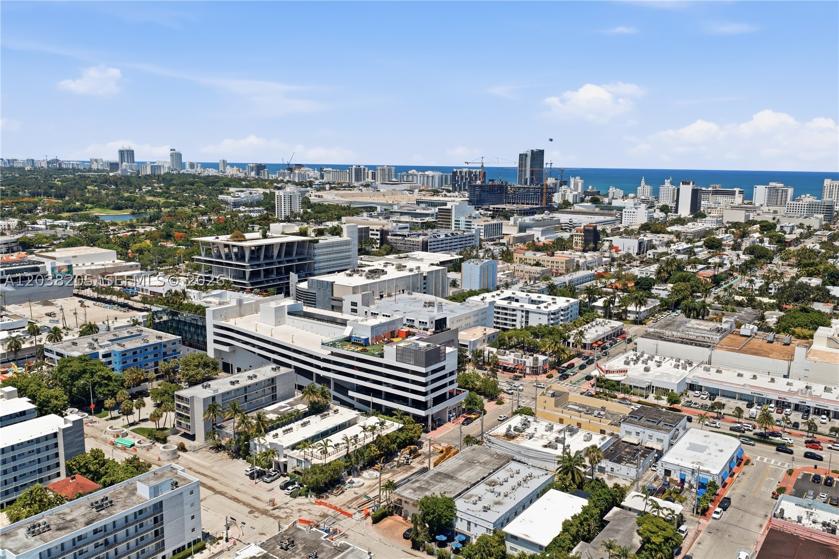 FONTANA CONDO - Residential