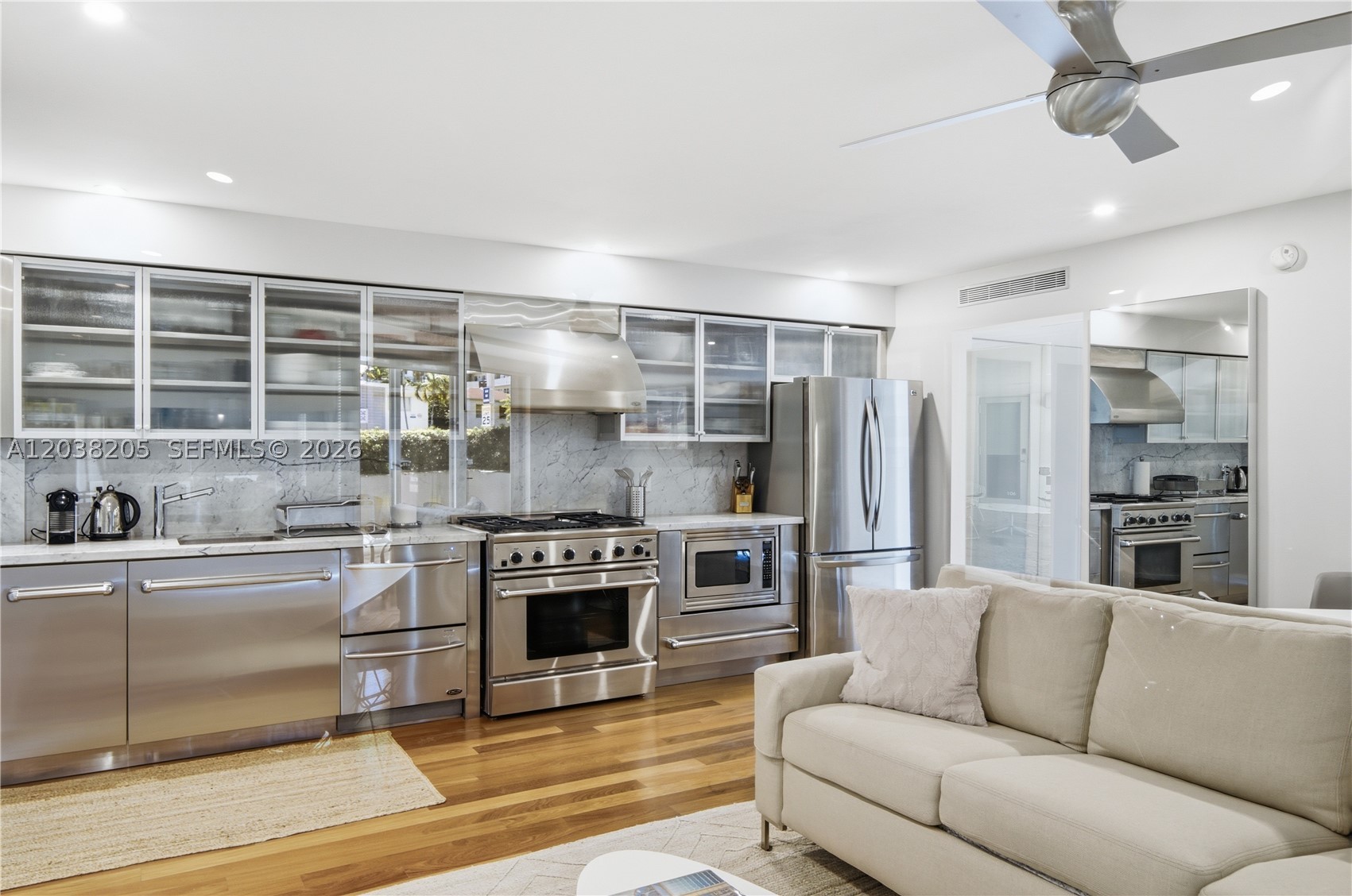 FONTANA CONDO - Residential