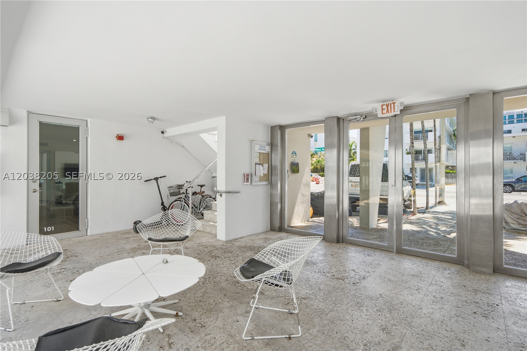 FONTANA CONDO - Residential