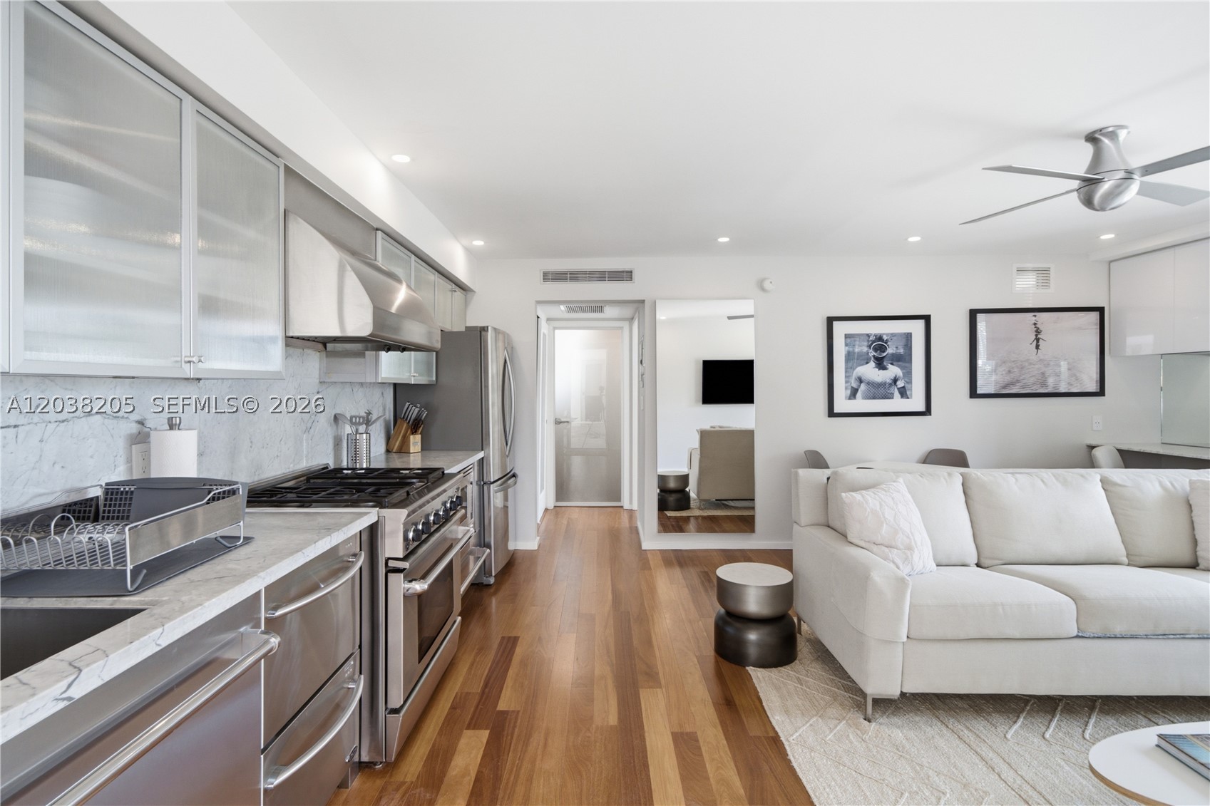 FONTANA CONDO - Residential