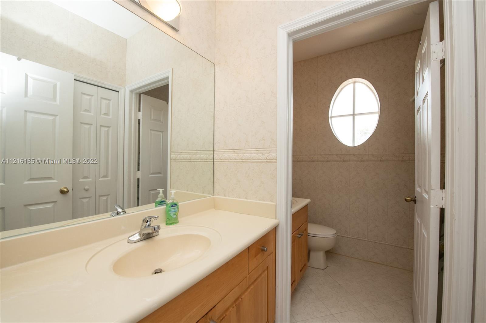 KENDALL COUNTRY ESTATES - Residential