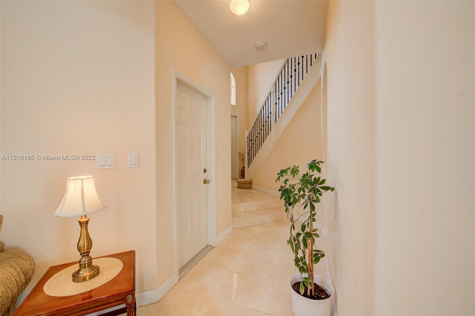 KENDALL COUNTRY ESTATES - Residential