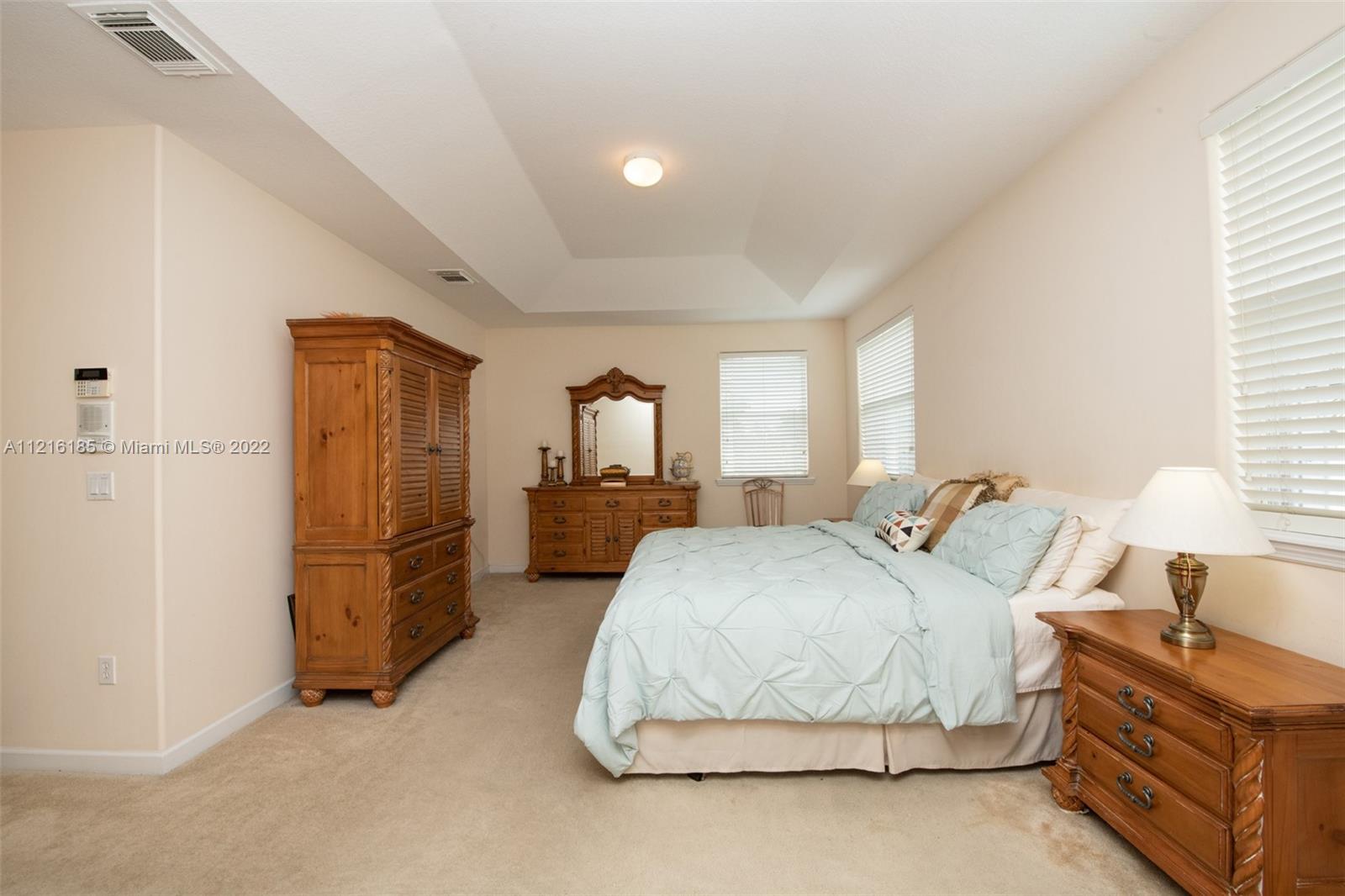 KENDALL COUNTRY ESTATES - Residential