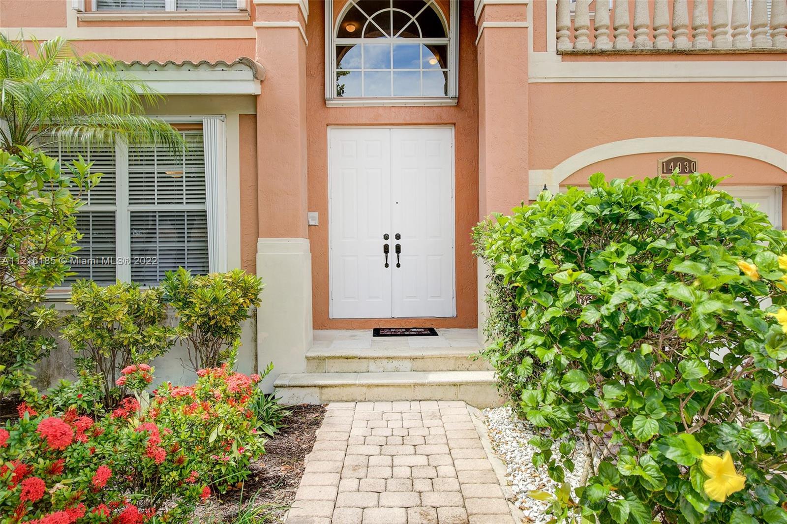 KENDALL COUNTRY ESTATES - Residential