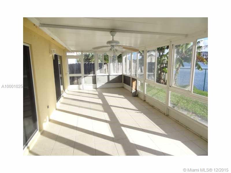 CORAL BAY - Residential Lease
