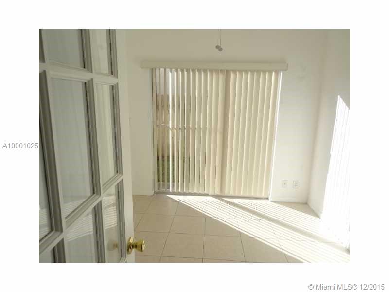 CORAL BAY - Residential Lease