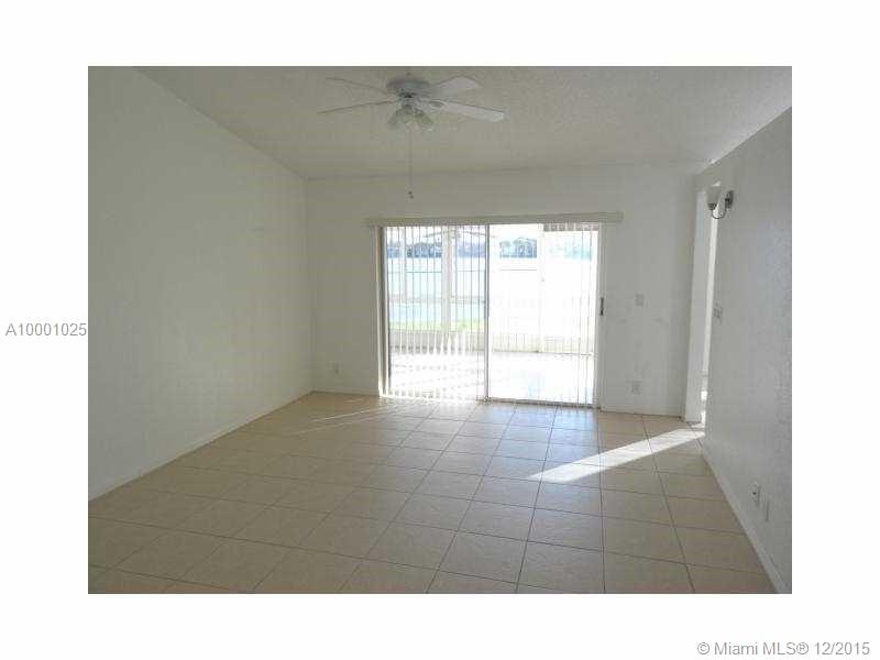 CORAL BAY - Residential Lease