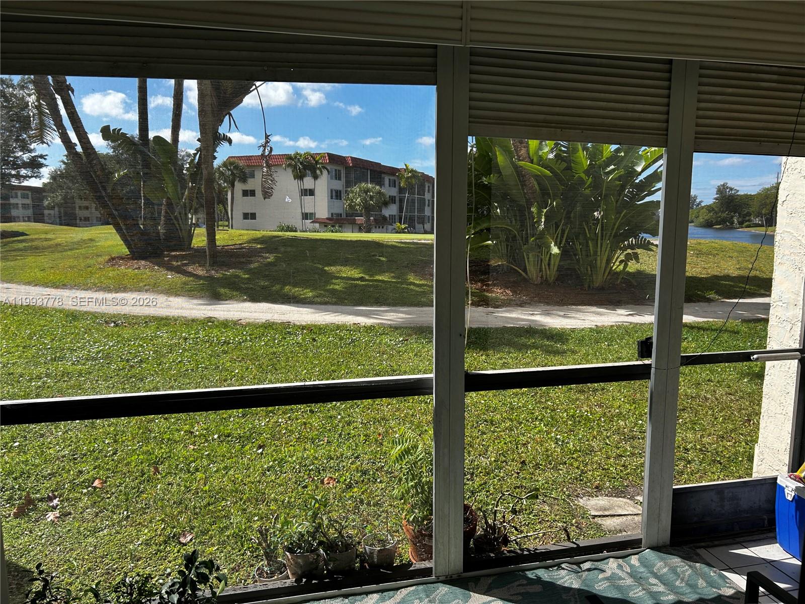 HOLLYBROOK GOLF AND - Residential