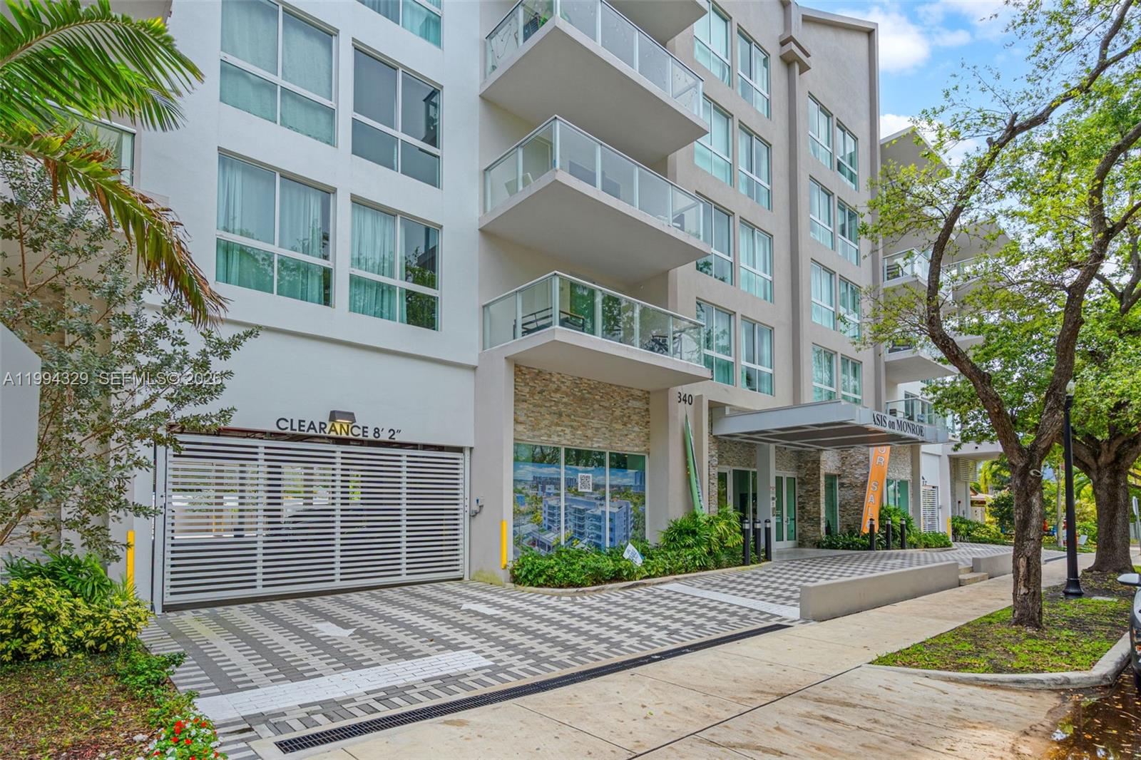 Hollywood 1-21 B - Residential