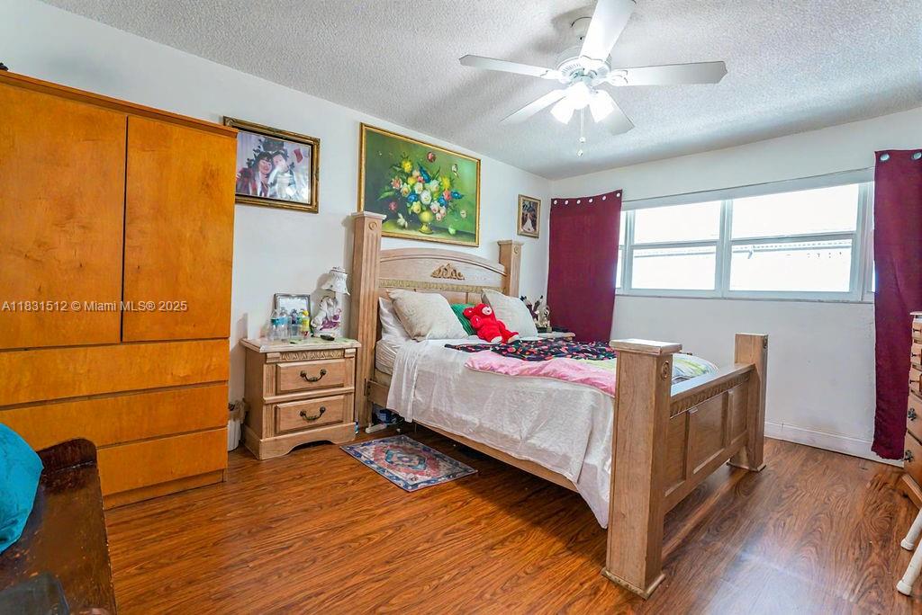 FIRST GULFSTREAM GARDEN - Residential Lease