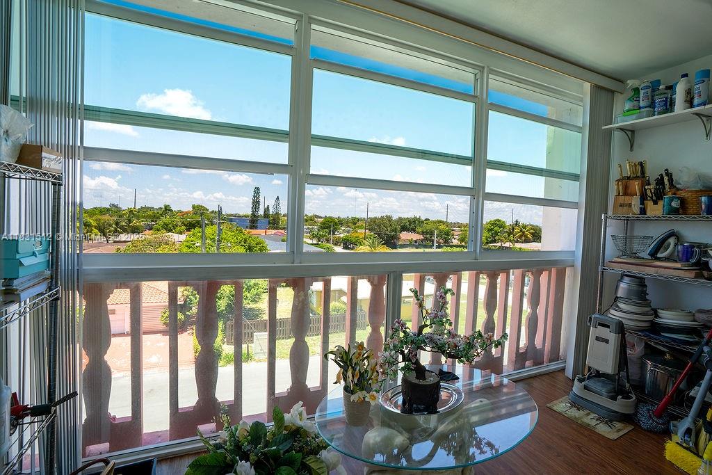 FIRST GULFSTREAM GARDEN - Residential Lease