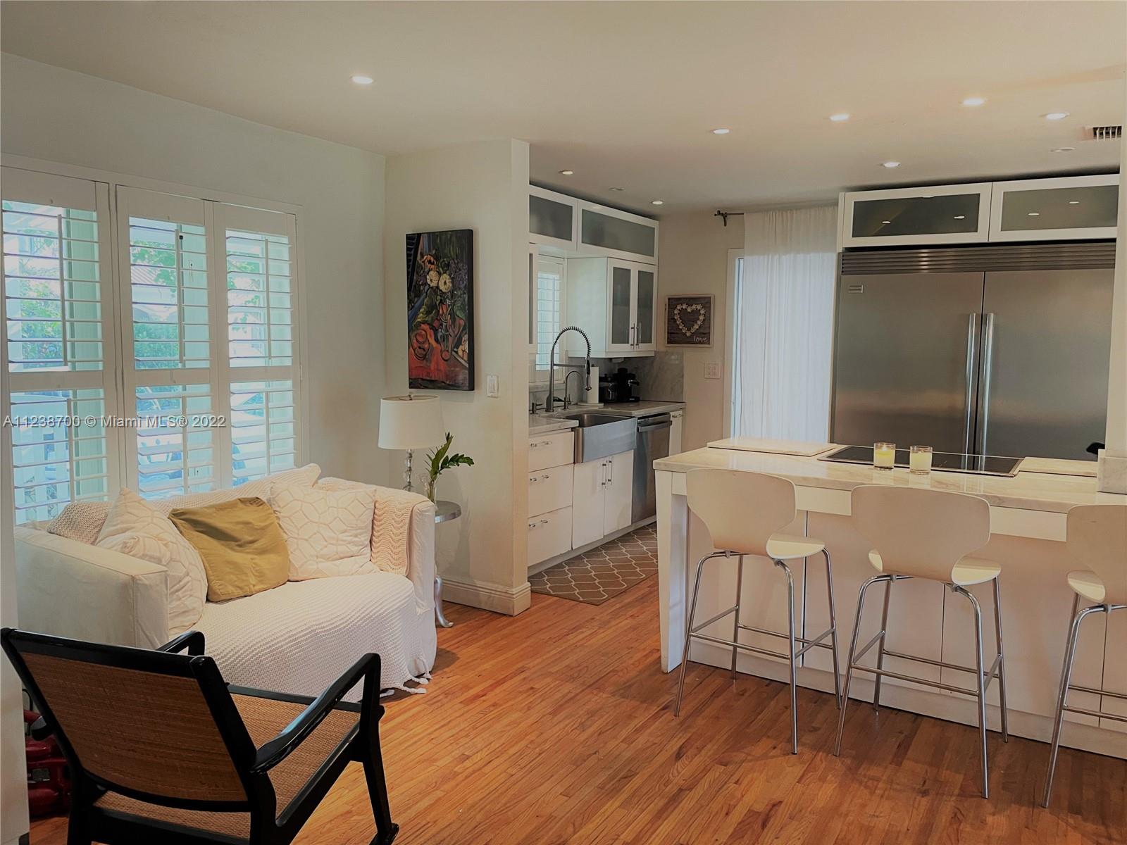 TROPICAL ISLE HOMES SUB 3 - Residential