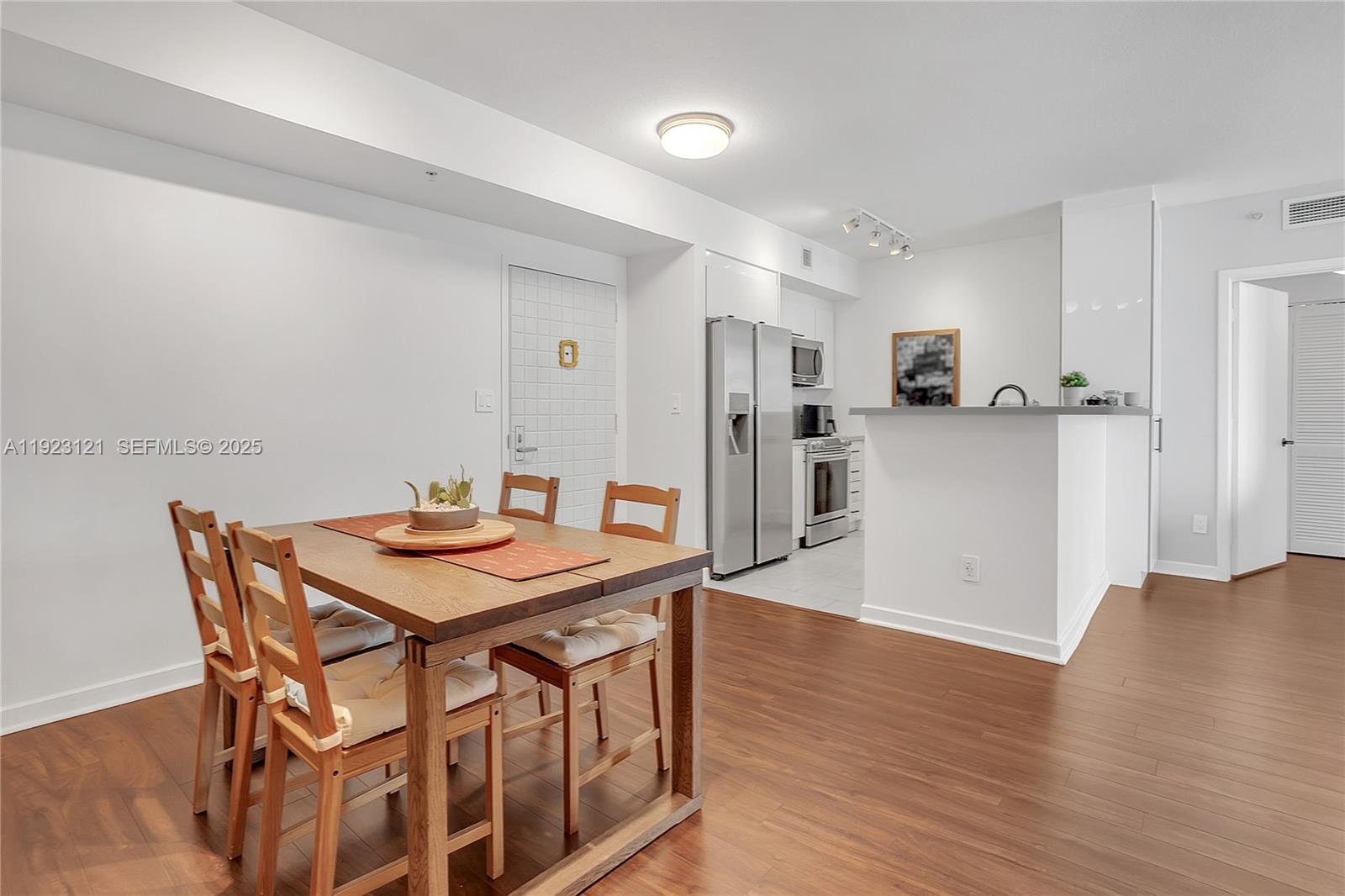 ONE MIAMI EAST CONDO - Residential Lease