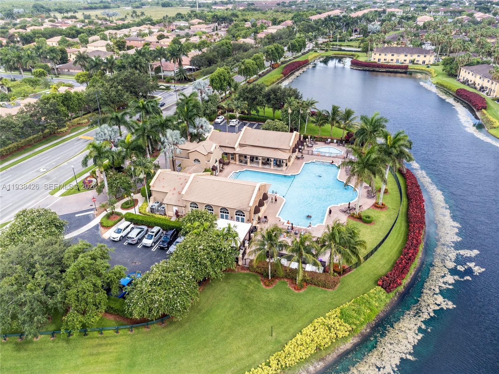 VILLAS AT CARMEL CONDO NO - Residential