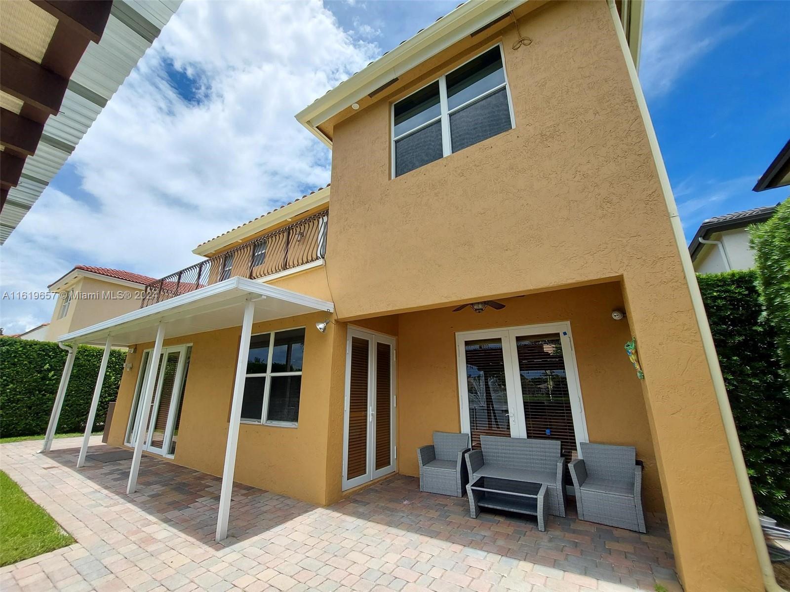 MIRAMAR PATIO HOMES - Residential Lease