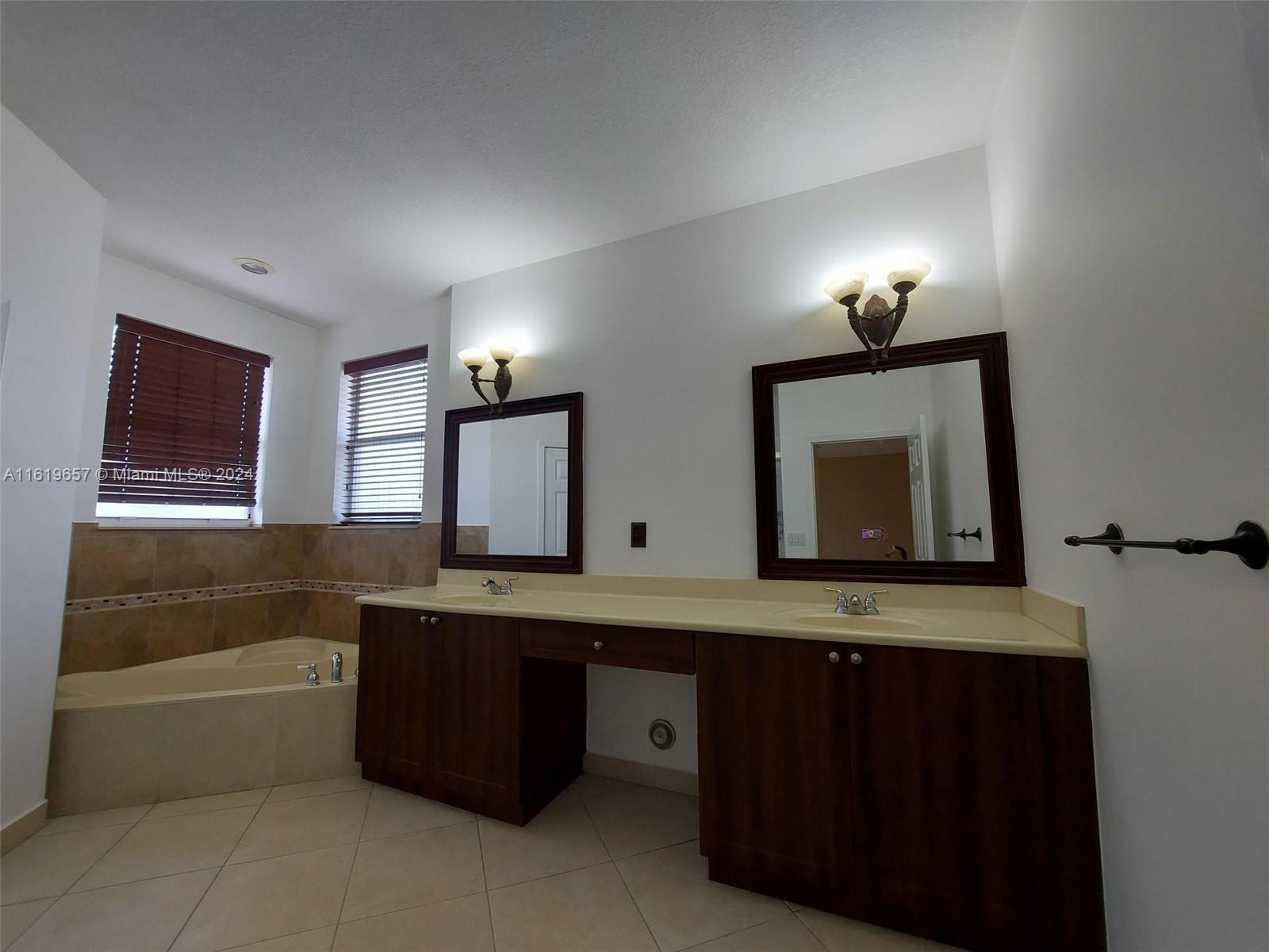 MIRAMAR PATIO HOMES - Residential Lease