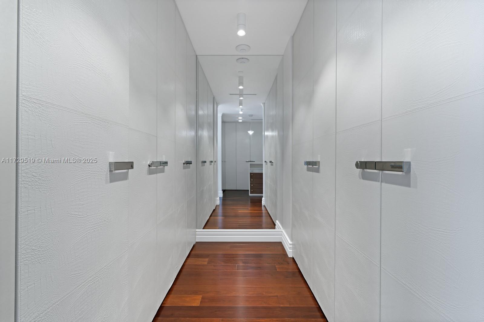 17749 COLLINS AVENUE COND - Residential