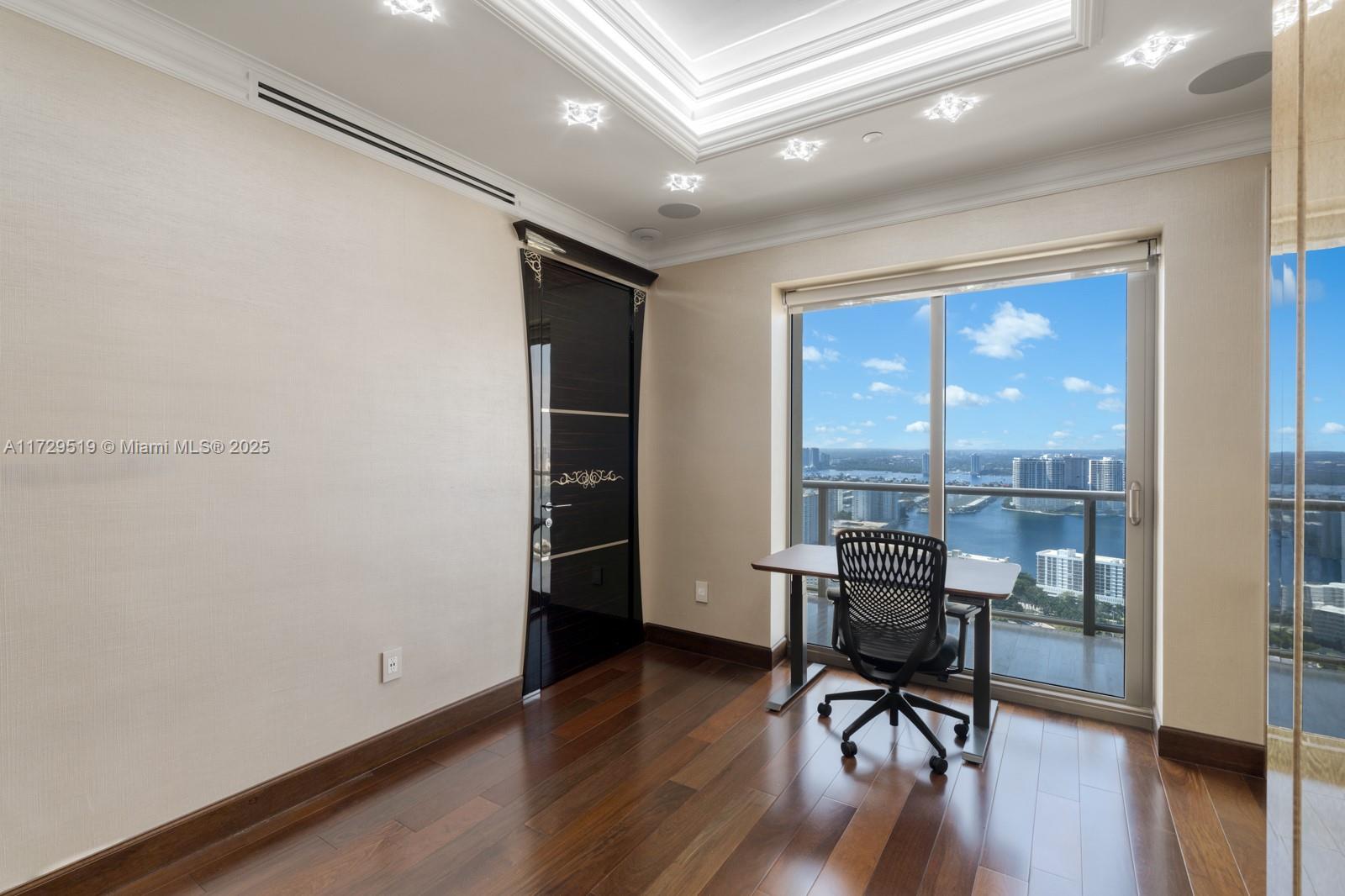 17749 COLLINS AVENUE COND - Residential