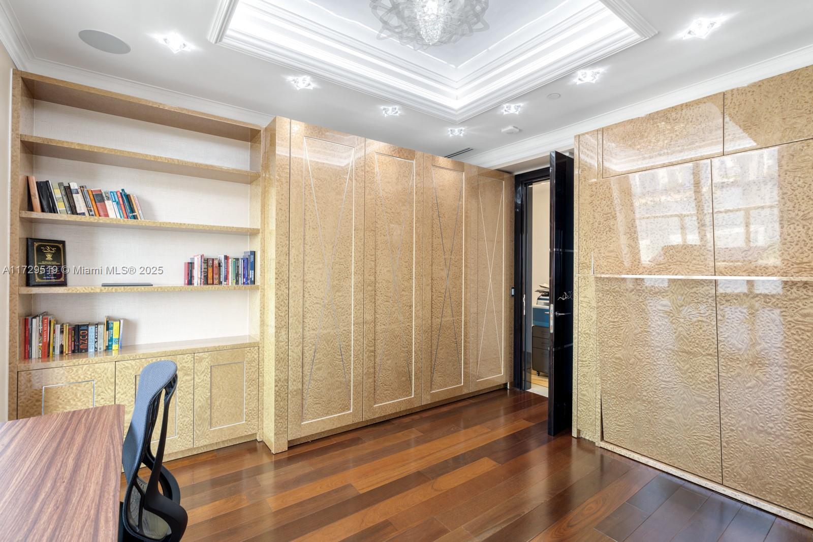 17749 COLLINS AVENUE COND - Residential