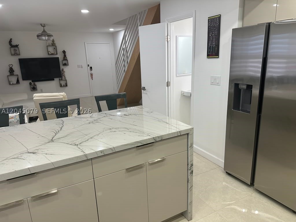 MILE APTS CONDO - Residential Lease