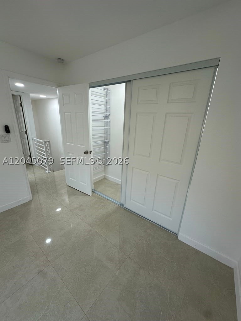 MILE APTS CONDO - Residential Lease