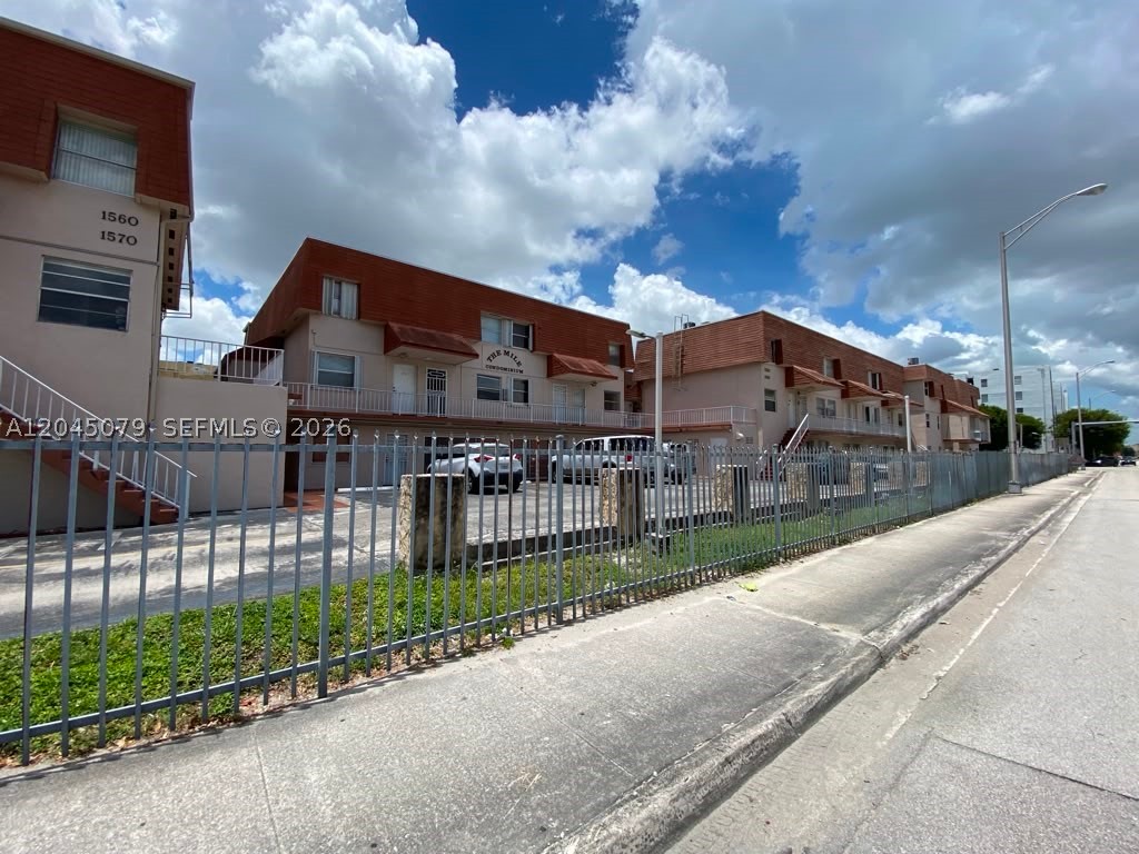 MILE APTS CONDO - Residential Lease
