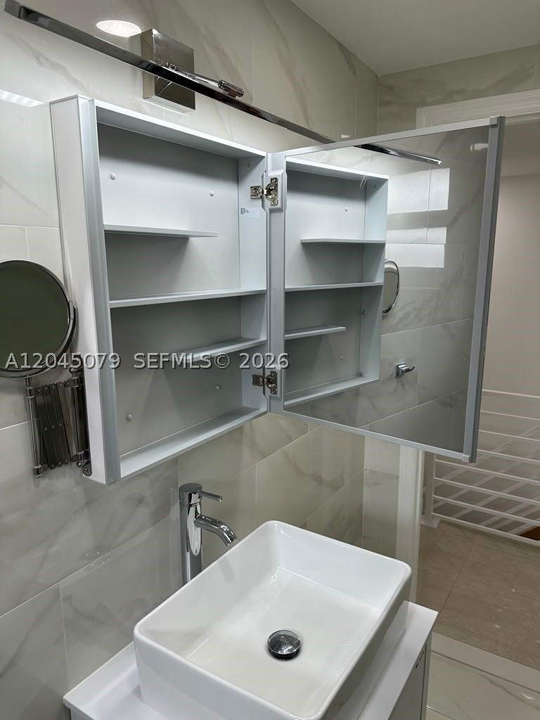 MILE APTS CONDO - Residential Lease