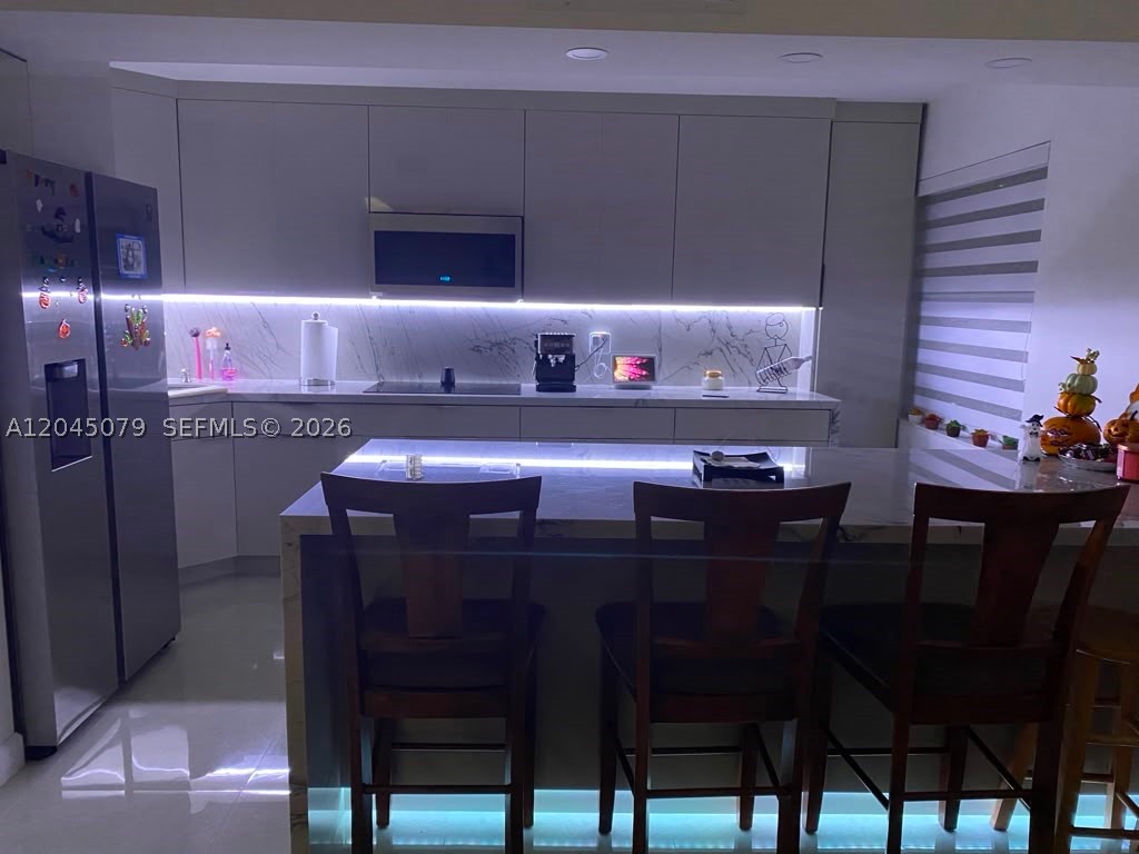 MILE APTS CONDO - Residential Lease