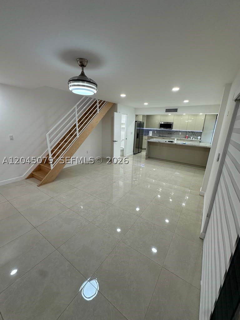 MILE APTS CONDO - Residential Lease