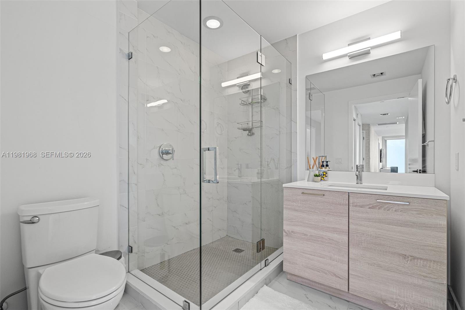 THE HARBOUR NORTH CONDO - Residential