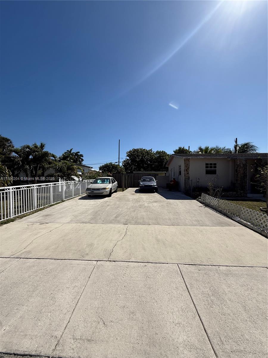 LAKE FOREST SEC 4 - Residential