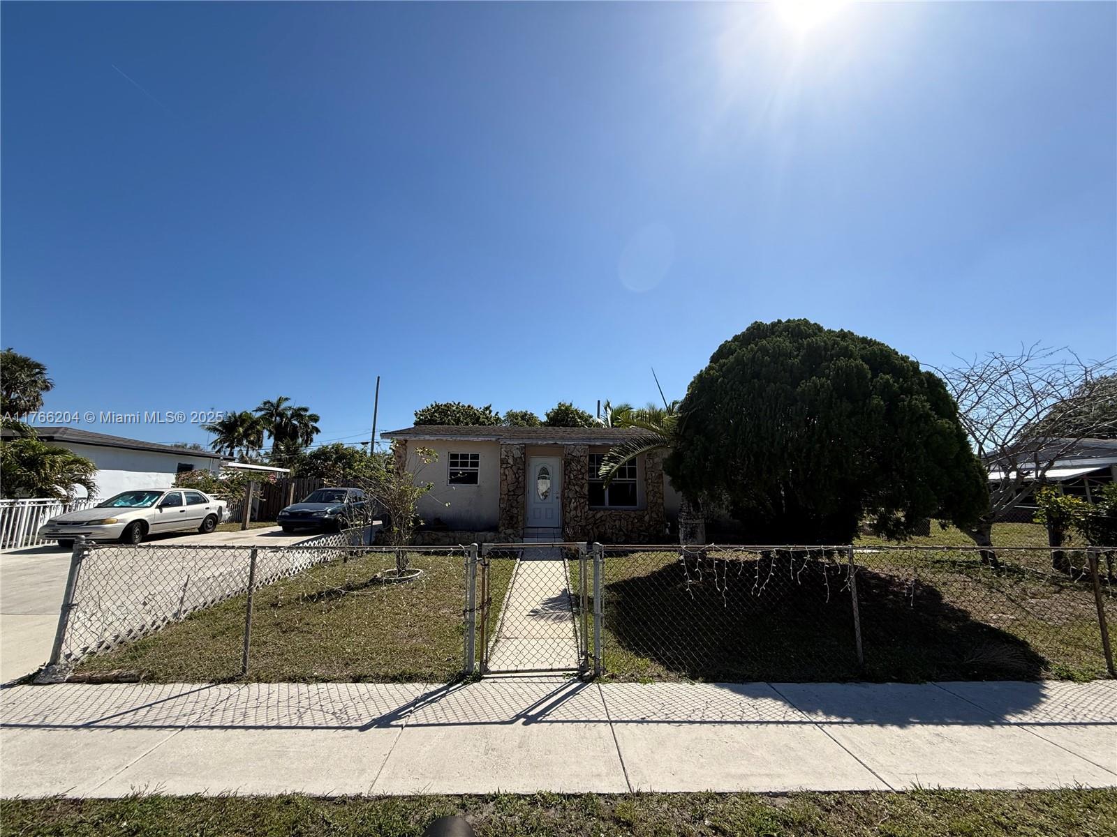 LAKE FOREST SEC 4 - Residential