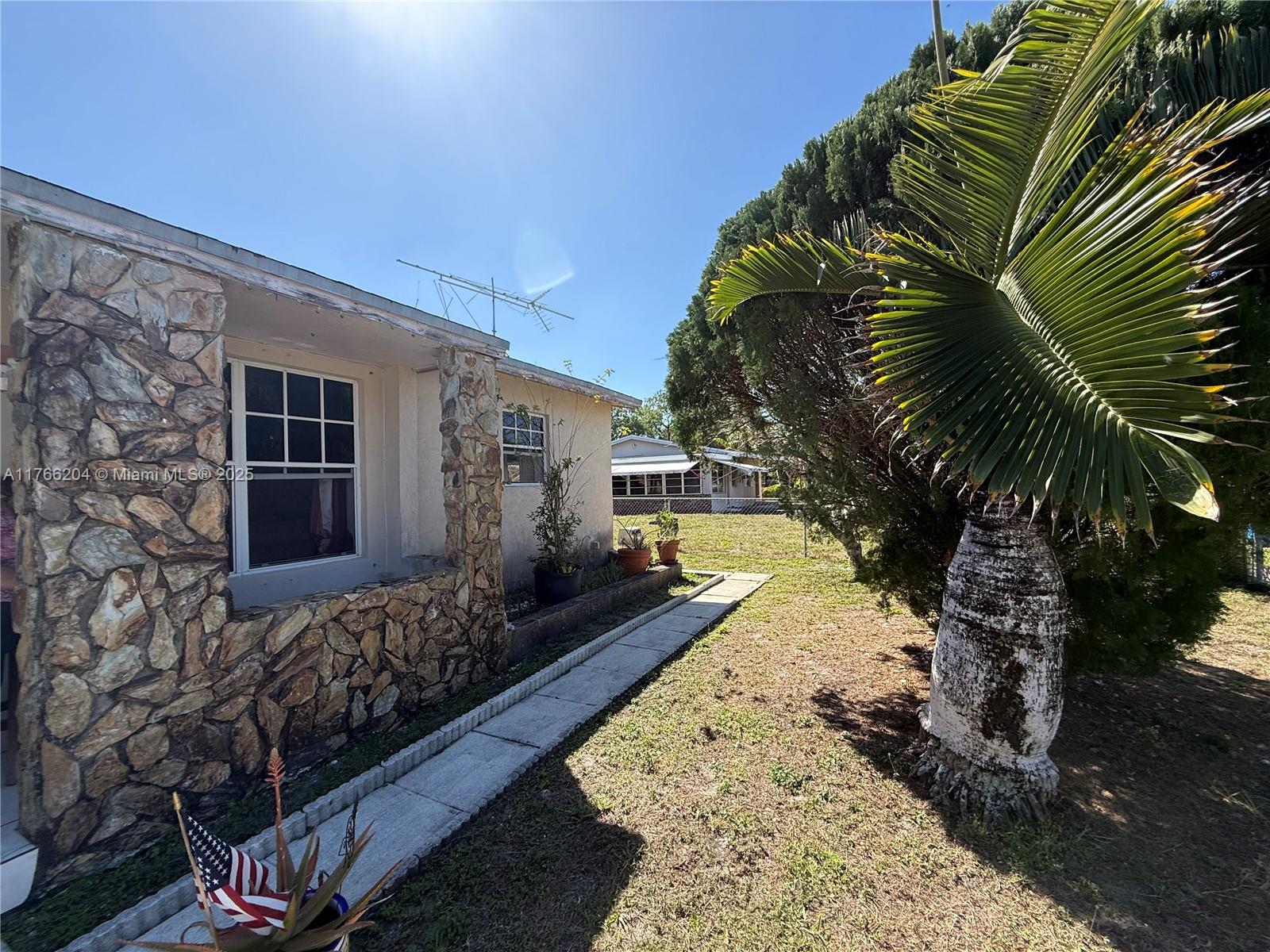 LAKE FOREST SEC 4 - Residential