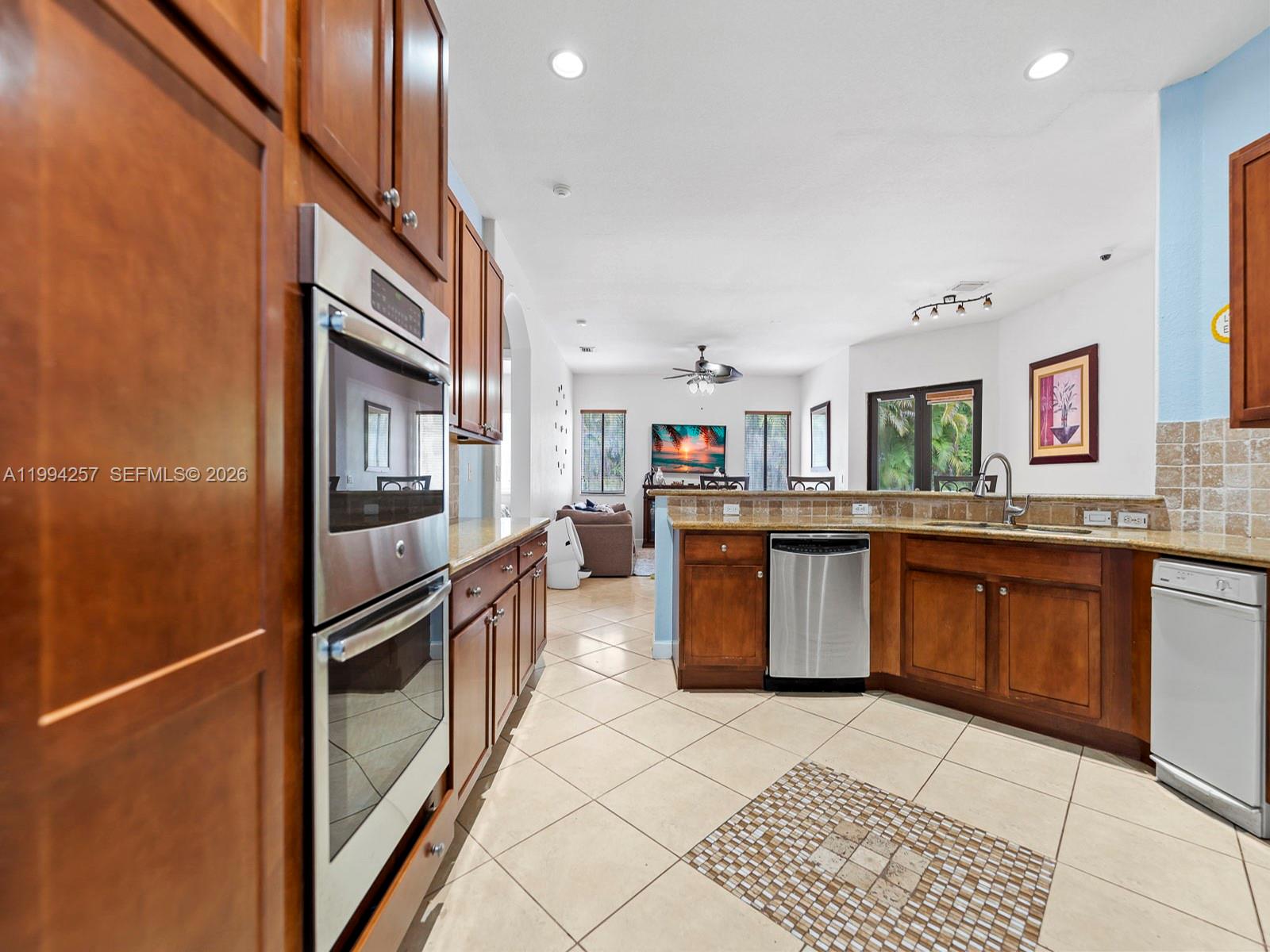 CUTLER CAY - Residential
