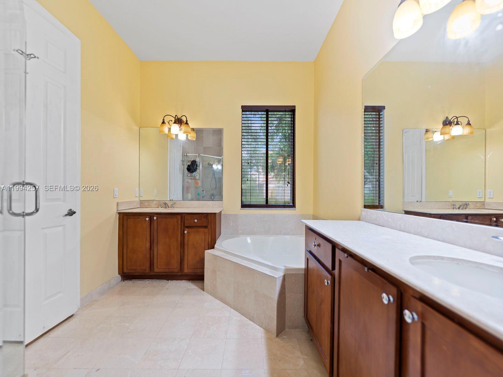 CUTLER CAY - Residential